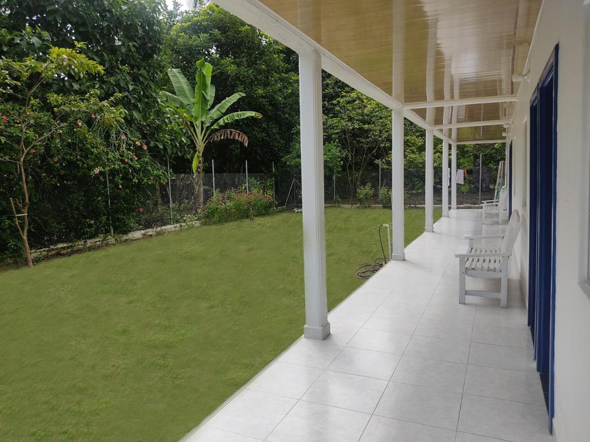 Puerta Azul Capurgana Hotel Exterior photo